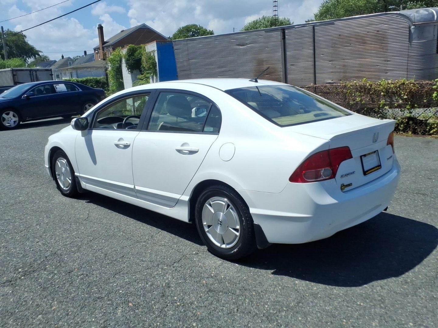 2008 Taffeta White Honda Civic Hybrid (JHMFA36218S) with an 1.3L 1.3L Hybrid I4 110hp 123ft. lbs. Fuel Injected engine, CVT transmission, located at 50 Eastern Blvd., Essex, MD, 21221, (410) 686-3444, 39.304367, -76.484947- Photo#3