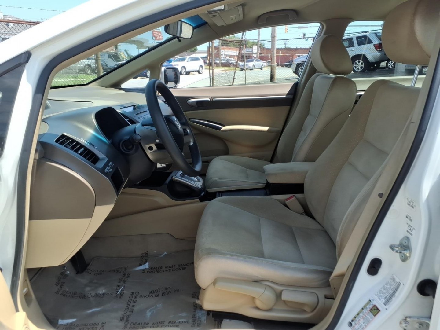 2008 Taffeta White Honda Civic Hybrid (JHMFA36218S) with an 1.3L 1.3L Hybrid I4 110hp 123ft. lbs. Fuel Injected engine, CVT transmission, located at 50 Eastern Blvd., Essex, MD, 21221, (410) 686-3444, 39.304367, -76.484947- Photo#7
