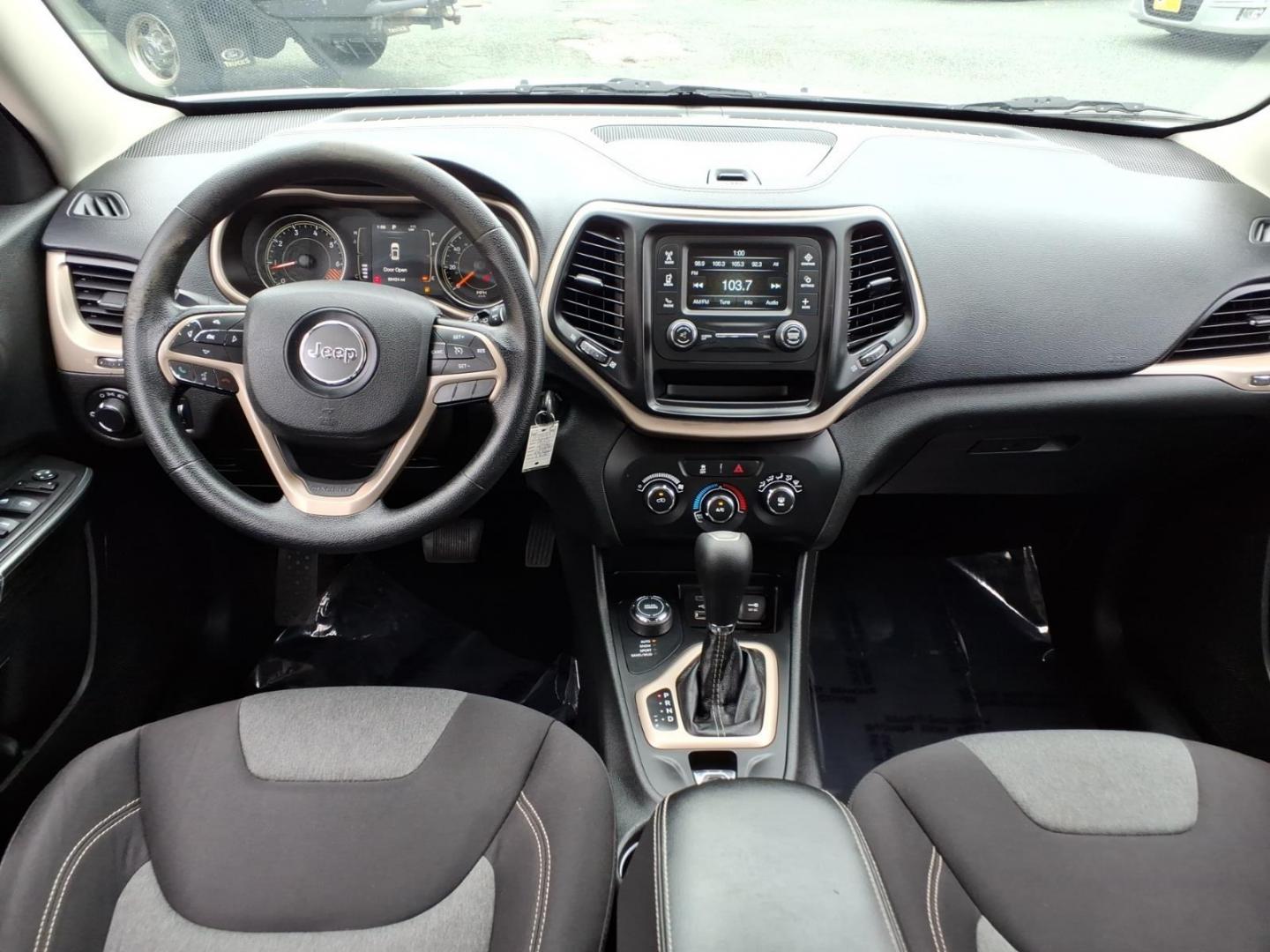 2015 White Jeep Cherokee Sport (1C4PJMAB6FW) with an 2.4L 4 Cylinder Sequential-Port F.I. engine, AT4X4 transmission, located at 50 Eastern Blvd., Essex, MD, 21221, (410) 686-3444, 39.304367, -76.484947- Photo#15