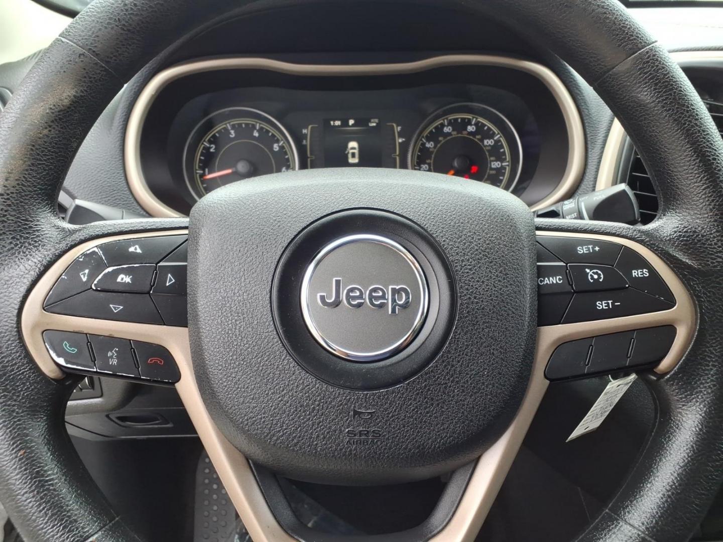 2015 White Jeep Cherokee Sport (1C4PJMAB6FW) with an 2.4L 4 Cylinder Sequential-Port F.I. engine, AT4X4 transmission, located at 50 Eastern Blvd., Essex, MD, 21221, (410) 686-3444, 39.304367, -76.484947- Photo#19