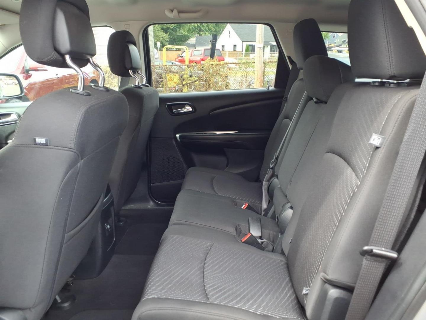 2018 Silver Dodge Journey SE (3C4PDCAB9JT) with an 2.4L 4 Cylinder Sequential-Port F.I. engine, Automatic transmission, located at 50 Eastern Blvd., Essex, MD, 21221, (410) 686-3444, 39.304367, -76.484947- Photo#10
