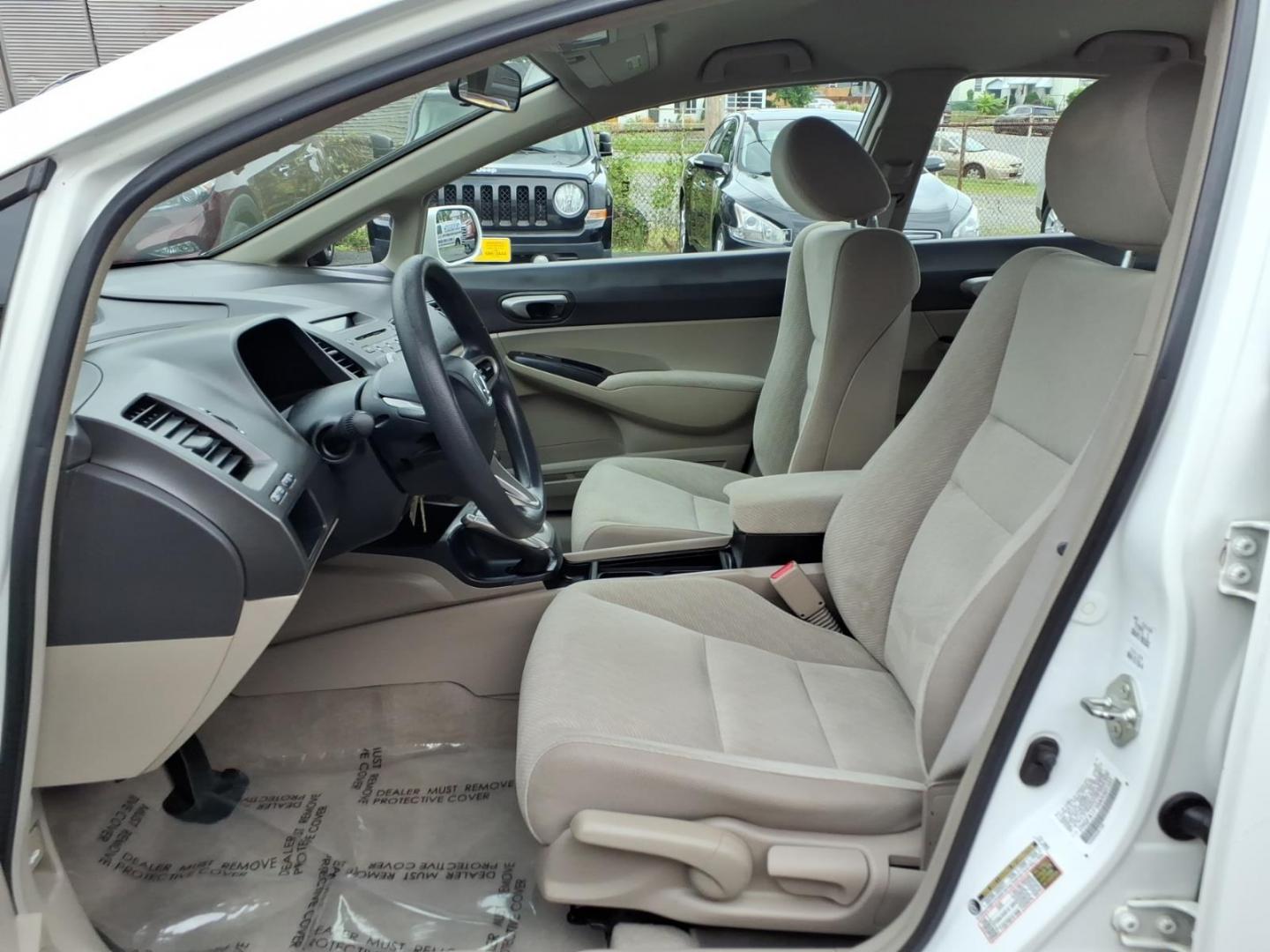 2010 White Honda Civic LX (2HGFA1F50AH) with an 1.8L 4 Cylinder Fuel Injected engine, Automatic transmission, located at 50 Eastern Blvd., Essex, MD, 21221, (410) 686-3444, 39.304367, -76.484947- Photo#7