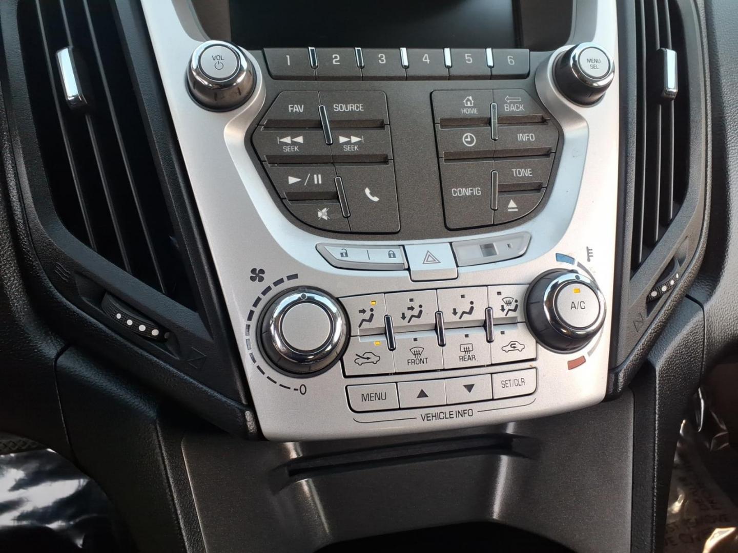 2015 Black Gba Chevrolet Equinox LT (2GNALBEK6F1) with an 2.4L 4 Cylinder Fuel Injected engine, Automatic transmission, located at 50 Eastern Blvd., Essex, MD, 21221, (410) 686-3444, 39.304367, -76.484947- Photo#14