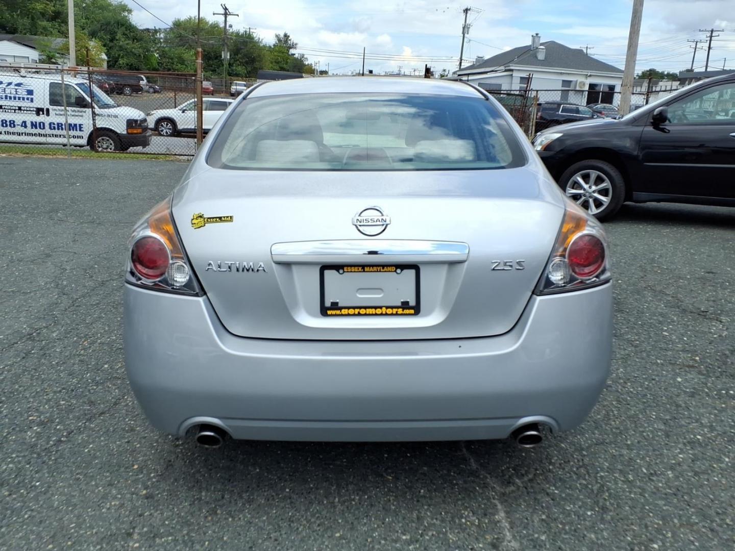 2009 Radiant Silver Nissan Altima 2.5 (1N4AL21E69C) with an 2.5L 2.5L I4 175hp 180ft. lbs. Sequential Fuel Injection engine, CVT transmission, located at 50 Eastern Blvd., Essex, MD, 21221, (410) 686-3444, 39.304367, -76.484947- Photo#3