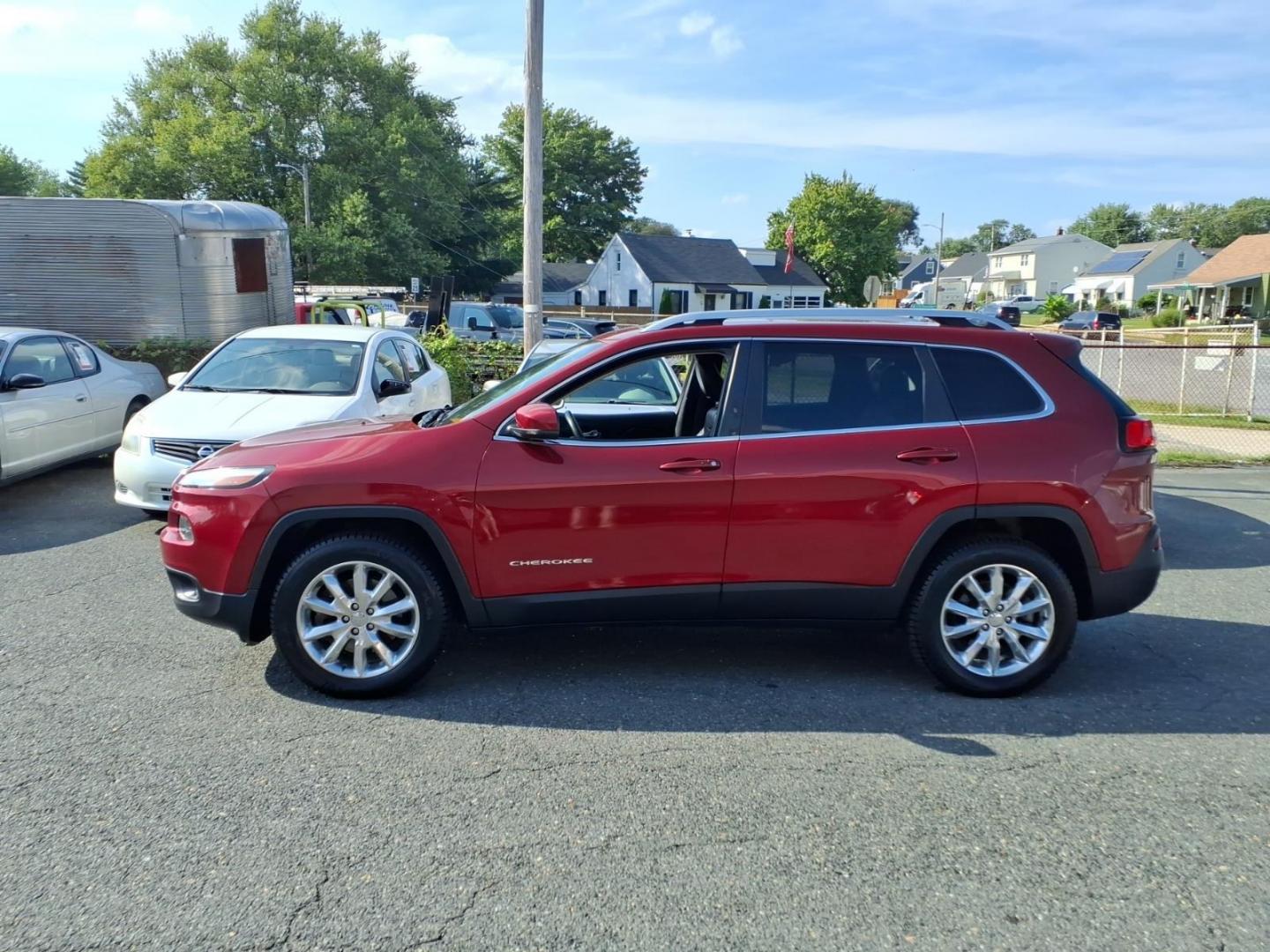 2016 Red Jeep Cherokee Limited (1C4PJMDS5GW) with an 3.2L 6 Cylinder Sequential-Port F.I. engine, ATAWD transmission, located at 50 Eastern Blvd., Essex, MD, 21221, (410) 686-3444, 39.304367, -76.484947- Photo#1