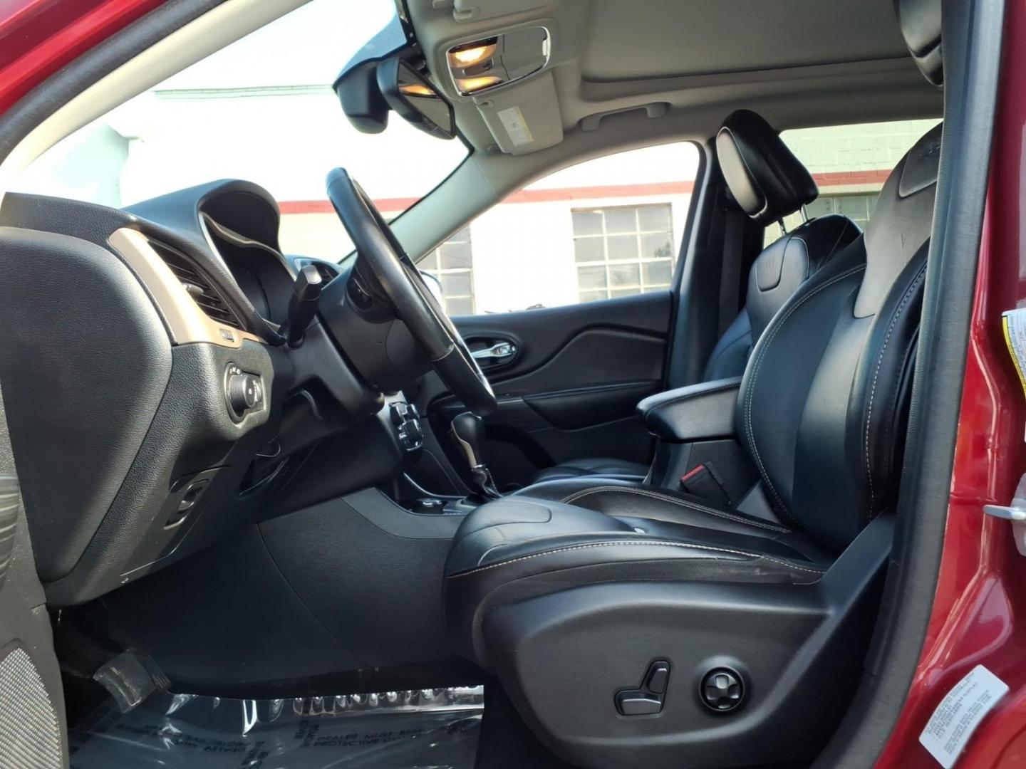 2016 Red Jeep Cherokee Limited (1C4PJMDS5GW) with an 3.2L 6 Cylinder Sequential-Port F.I. engine, ATAWD transmission, located at 50 Eastern Blvd., Essex, MD, 21221, (410) 686-3444, 39.304367, -76.484947- Photo#7