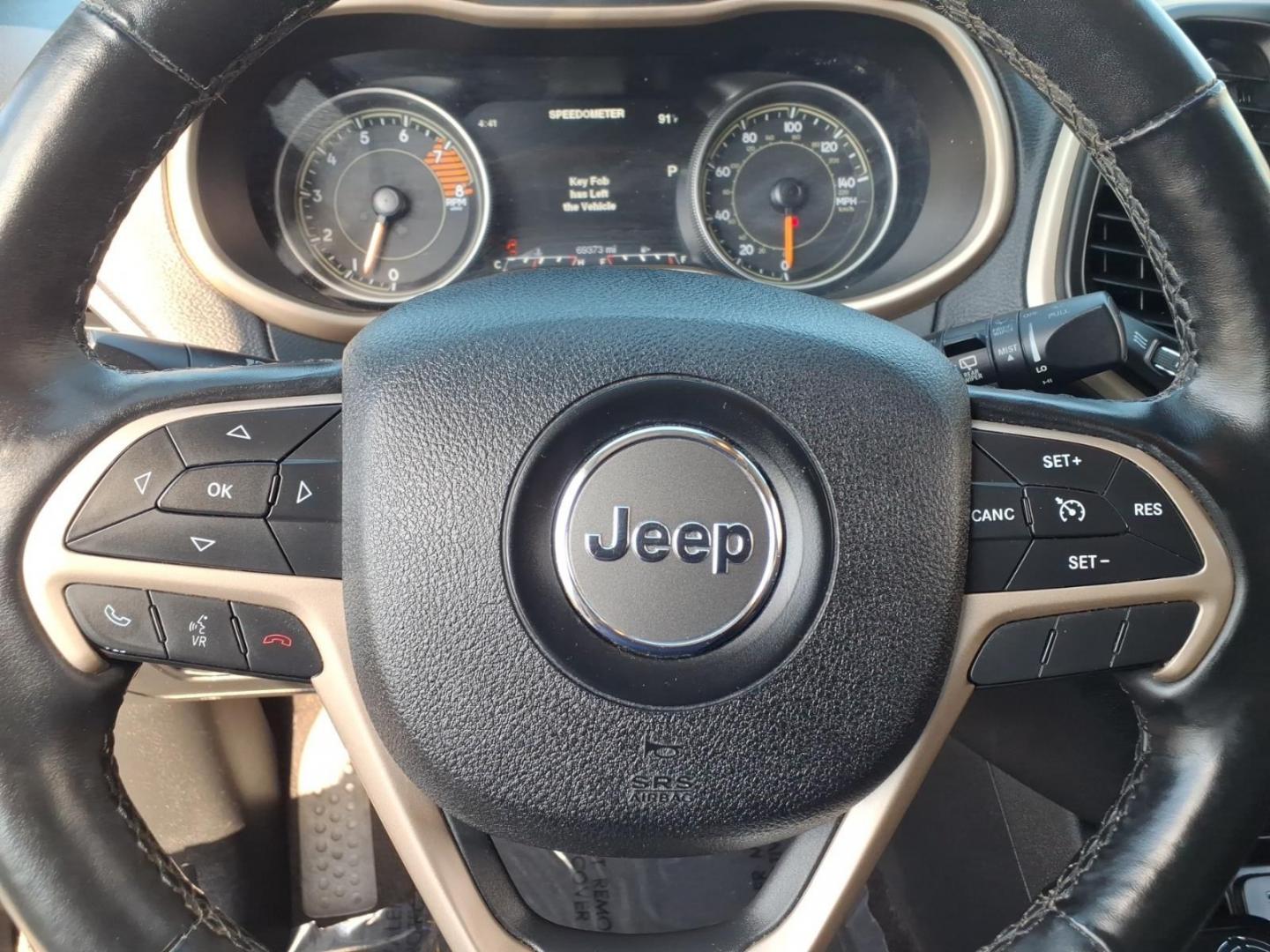 2016 Red Jeep Cherokee Limited (1C4PJMDS5GW) with an 3.2L 6 Cylinder Sequential-Port F.I. engine, ATAWD transmission, located at 50 Eastern Blvd., Essex, MD, 21221, (410) 686-3444, 39.304367, -76.484947- Photo#19