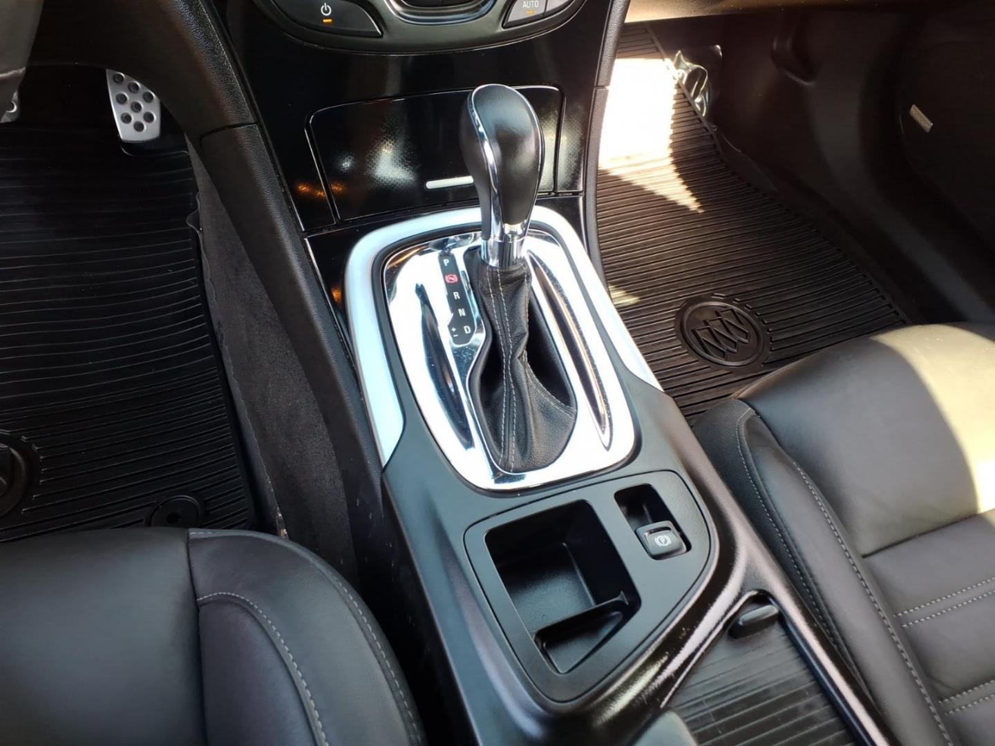 2016 B;ack Buick Regal GS (2G4GV5GX0G9) with an 2.0L 4 Cylinder Turbocharged engine, ATAWD transmission, located at 50 Eastern Blvd., Essex, MD, 21221, (410) 686-3444, 39.304367, -76.484947- Photo#19
