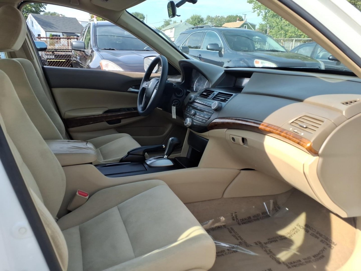 2008 White Honda Accord EX (1HGCP26778A) with an 2.4L 4 Cylinder Sequential-Port F.I. engine, Automatic transmission, located at 50 Eastern Blvd., Essex, MD, 21221, (410) 686-3444, 39.304367, -76.484947- Photo#13