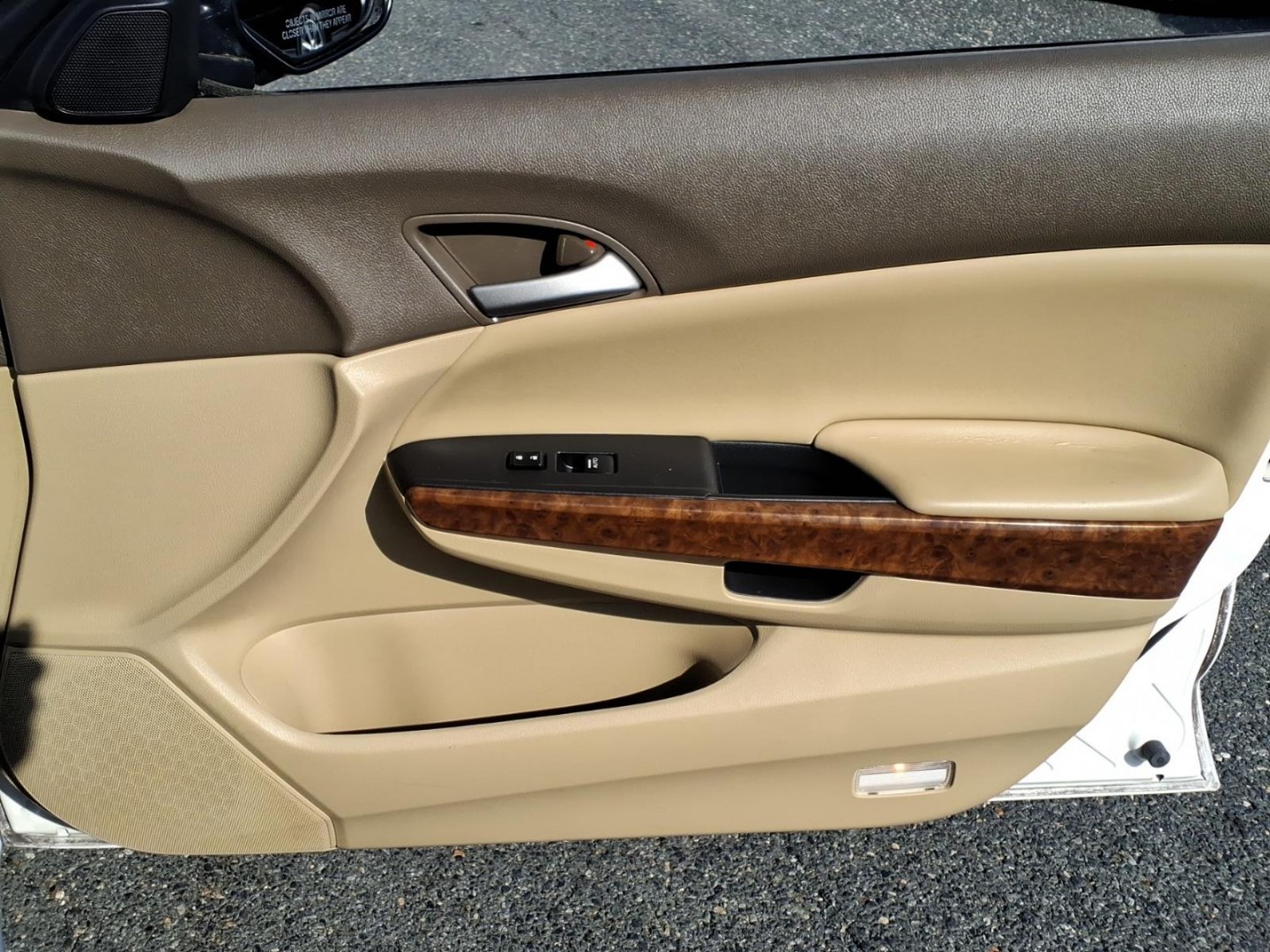 2008 White Honda Accord EX (1HGCP26778A) with an 2.4L 4 Cylinder Sequential-Port F.I. engine, Automatic transmission, located at 50 Eastern Blvd., Essex, MD, 21221, (410) 686-3444, 39.304367, -76.484947- Photo#14