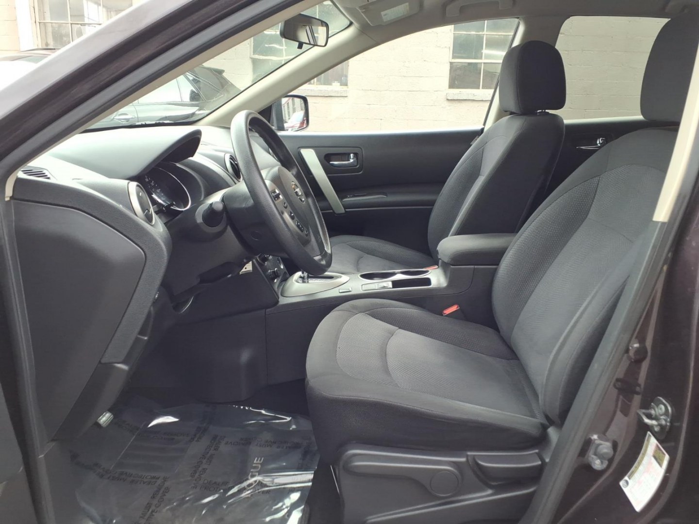 2015 Black Amethyst Nissan Rogue Select S (JN8AS5MV6FW) with an 2.5L 4 Cylinder Sequential-Port F.I. engine, Automatic transmission, located at 50 Eastern Blvd., Essex, MD, 21221, (410) 686-3444, 39.304367, -76.484947- Photo#7