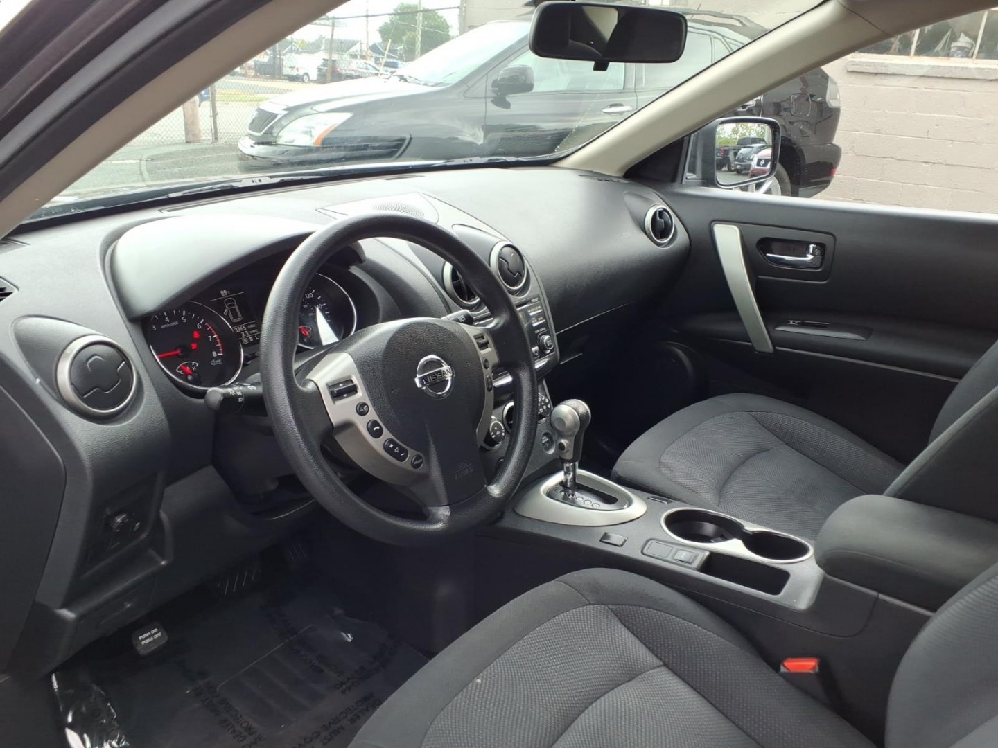 2015 Black Amethyst Nissan Rogue Select S (JN8AS5MV6FW) with an 2.5L 4 Cylinder Sequential-Port F.I. engine, Automatic transmission, located at 50 Eastern Blvd., Essex, MD, 21221, (410) 686-3444, 39.304367, -76.484947- Photo#8