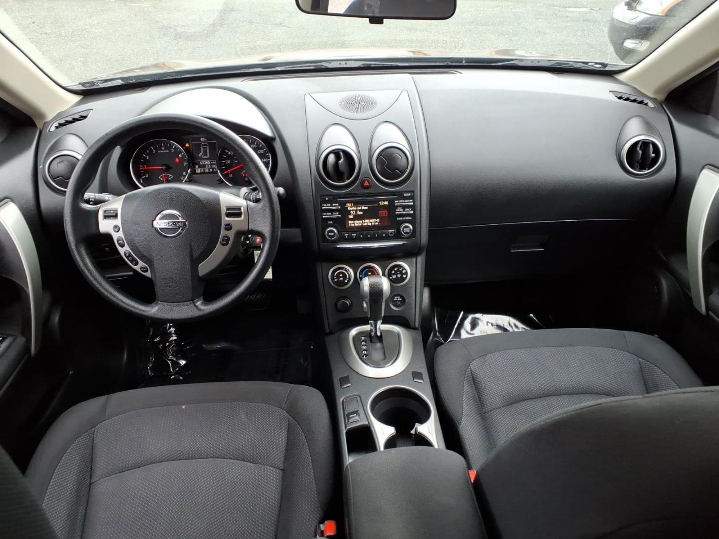 2015 Black Amethyst Nissan Rogue Select S (JN8AS5MV6FW) with an 2.5L 4 Cylinder Sequential-Port F.I. engine, Automatic transmission, located at 50 Eastern Blvd., Essex, MD, 21221, (410) 686-3444, 39.304367, -76.484947- Photo#16