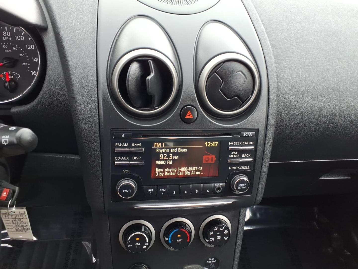 2015 Black Amethyst Nissan Rogue Select S (JN8AS5MV6FW) with an 2.5L 4 Cylinder Sequential-Port F.I. engine, Automatic transmission, located at 50 Eastern Blvd., Essex, MD, 21221, (410) 686-3444, 39.304367, -76.484947- Photo#18