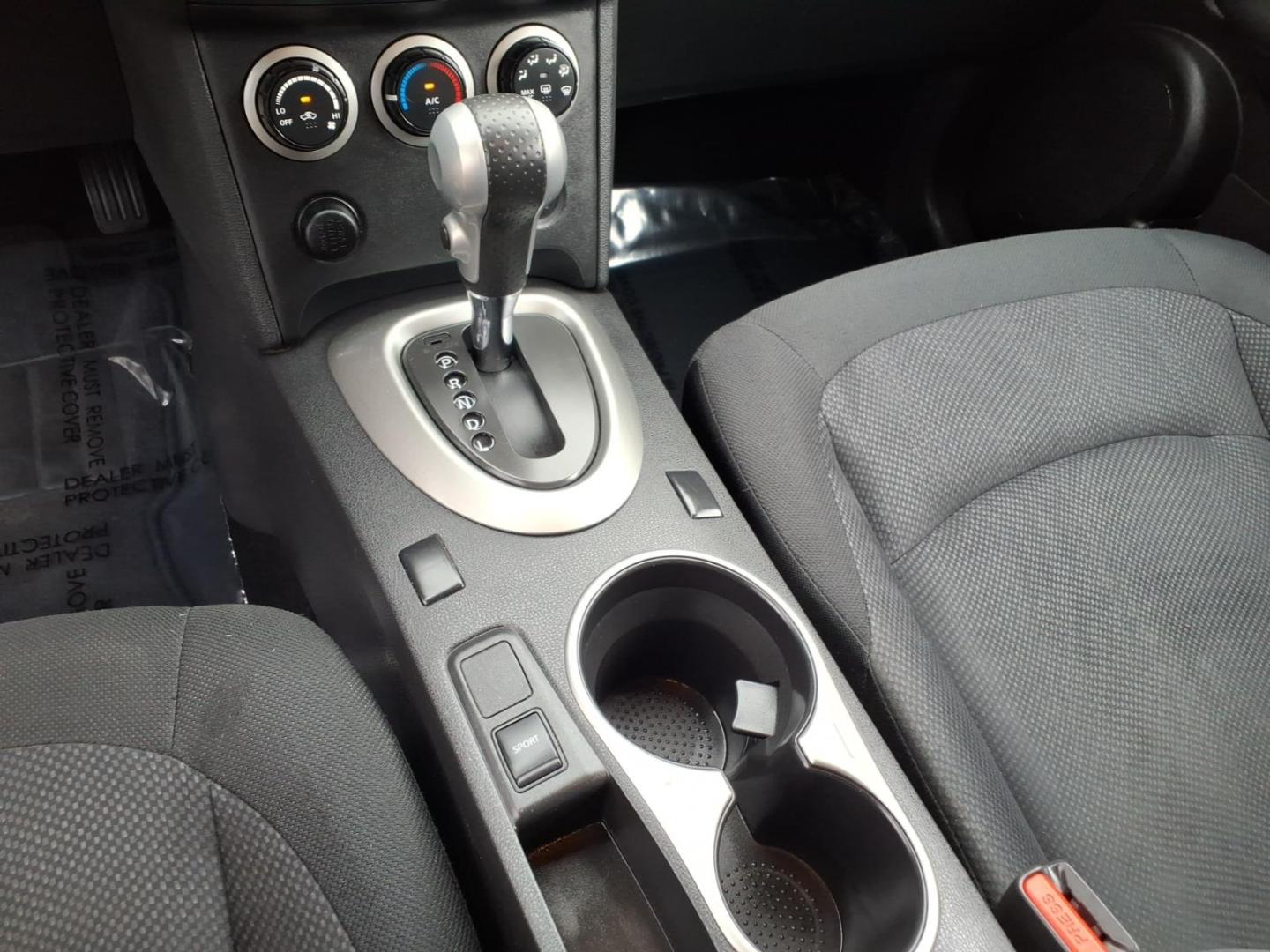 2015 Black Amethyst Nissan Rogue Select S (JN8AS5MV6FW) with an 2.5L 4 Cylinder Sequential-Port F.I. engine, Automatic transmission, located at 50 Eastern Blvd., Essex, MD, 21221, (410) 686-3444, 39.304367, -76.484947- Photo#19