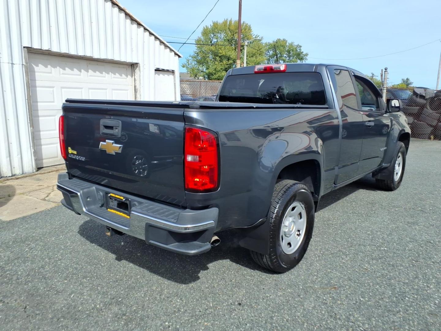 2016 Grey Chevrolet Colorado Work Truck (1GCHSBE36G1) with an 3.6L 6 Cylinder Fuel Injected engine, Automatic transmission, located at 50 Eastern Blvd., Essex, MD, 21221, (410) 686-3444, 39.304367, -76.484947- Photo#4