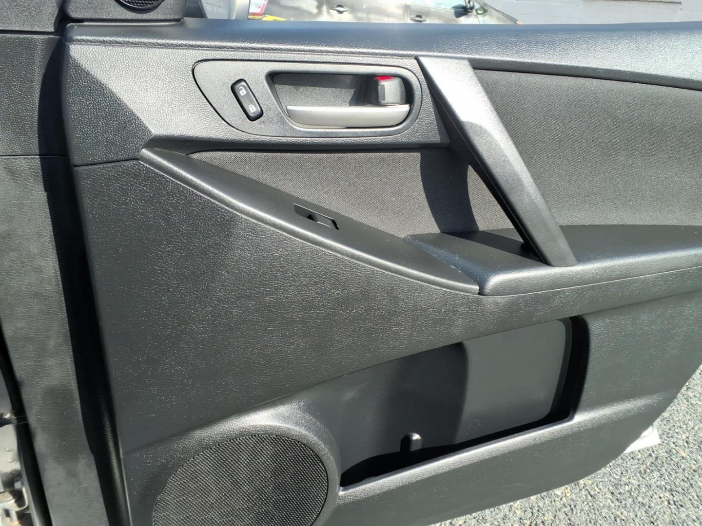 2012 Grey Mazda Mazda3 i Touring (JM1BL1VG3C1) with an 2.0L 4 Cylinder Sequential-Port F.I. engine, Automatic transmission, located at 50 Eastern Blvd., Essex, MD, 21221, (410) 686-3444, 39.304367, -76.484947- Photo#14
