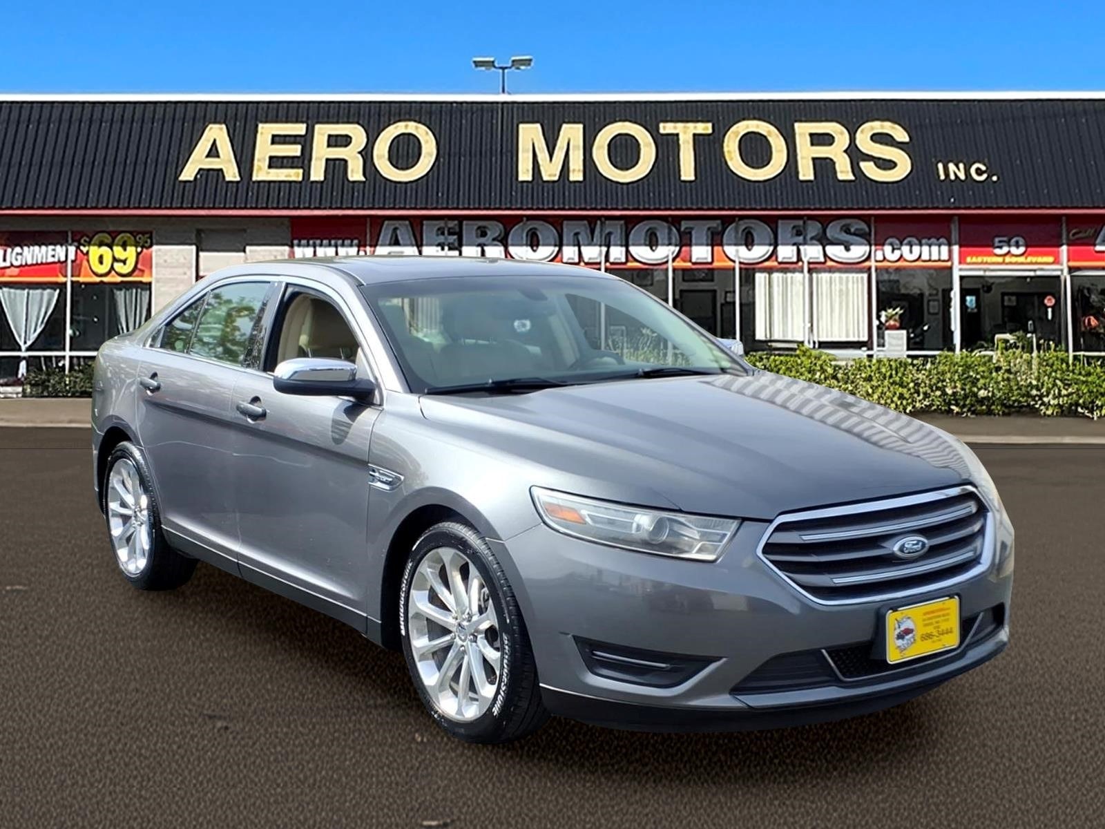 photo of 2013 Ford Taurus Limited